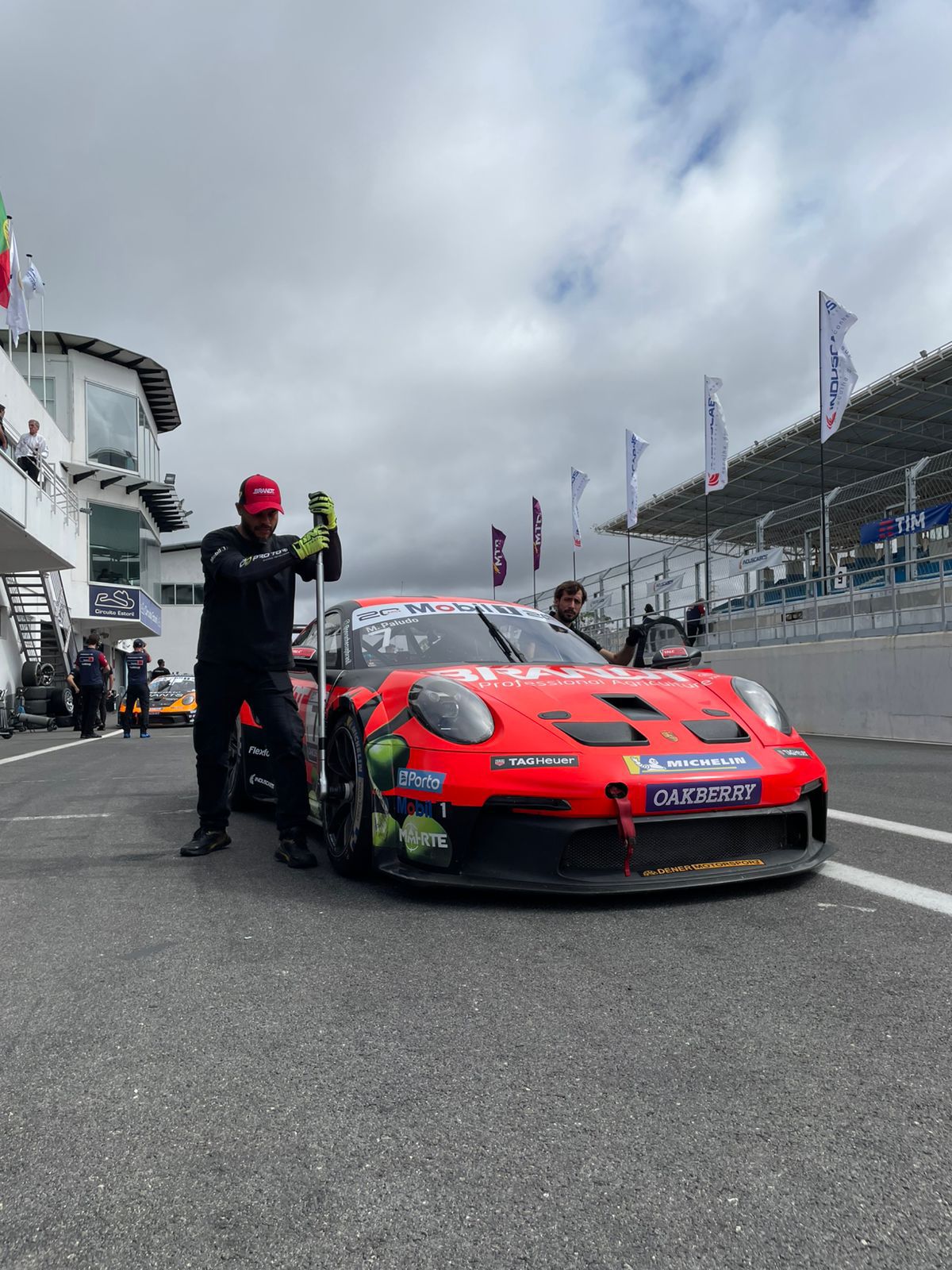 Porsche Cup — BRANDT no pitlane